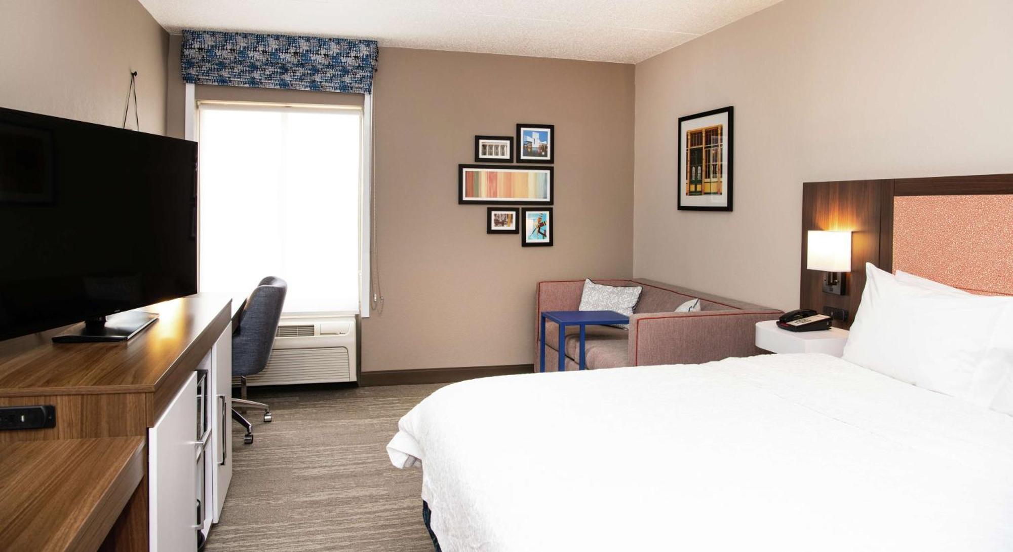 Hampton Inn Cleveland-Solon Exteriör bild