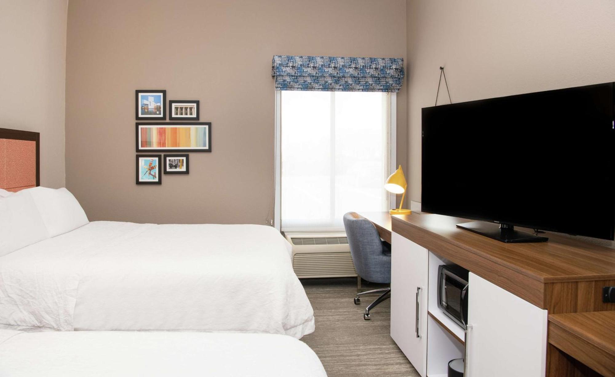 Hampton Inn Cleveland-Solon Exteriör bild