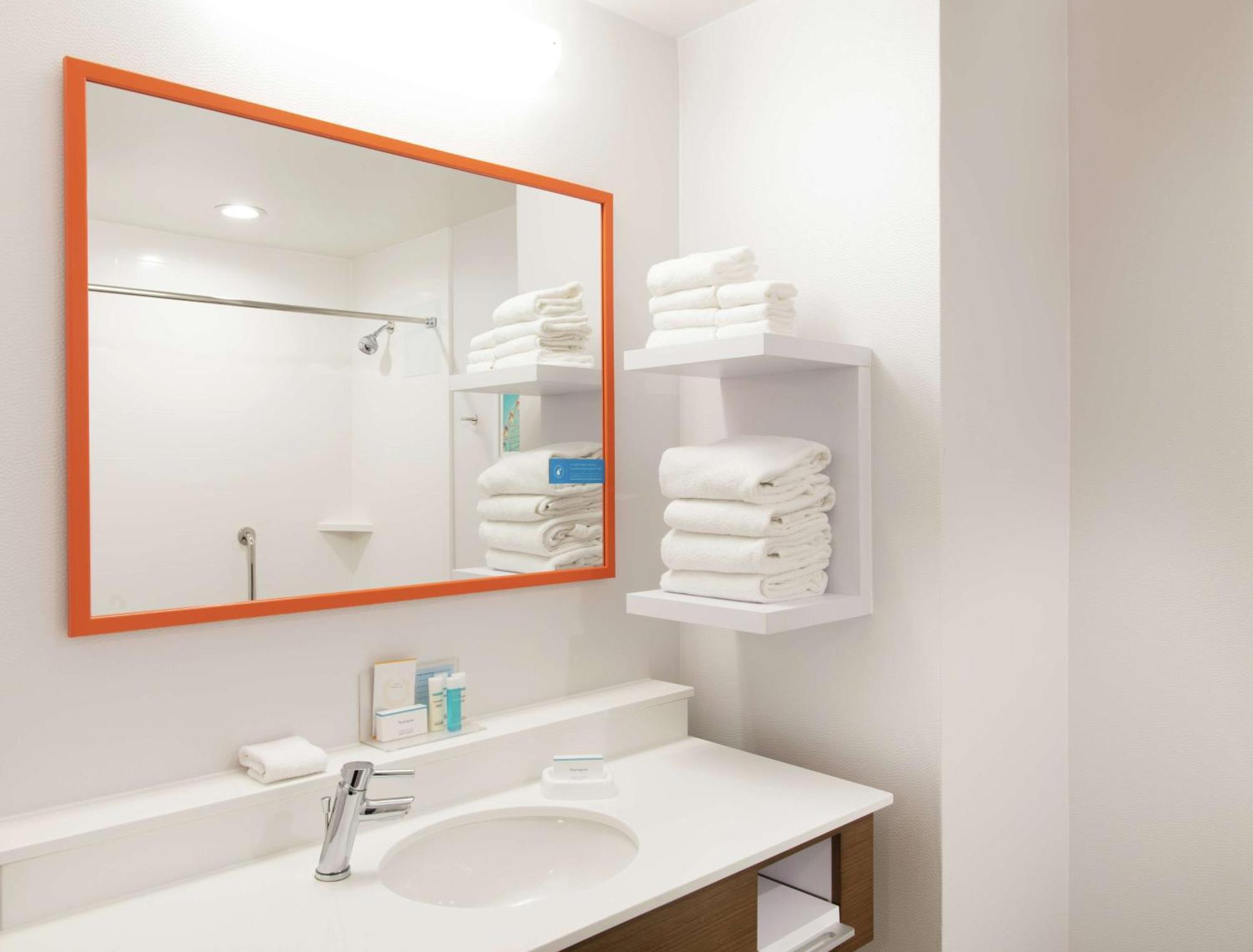 Hampton Inn Cleveland-Solon Exteriör bild