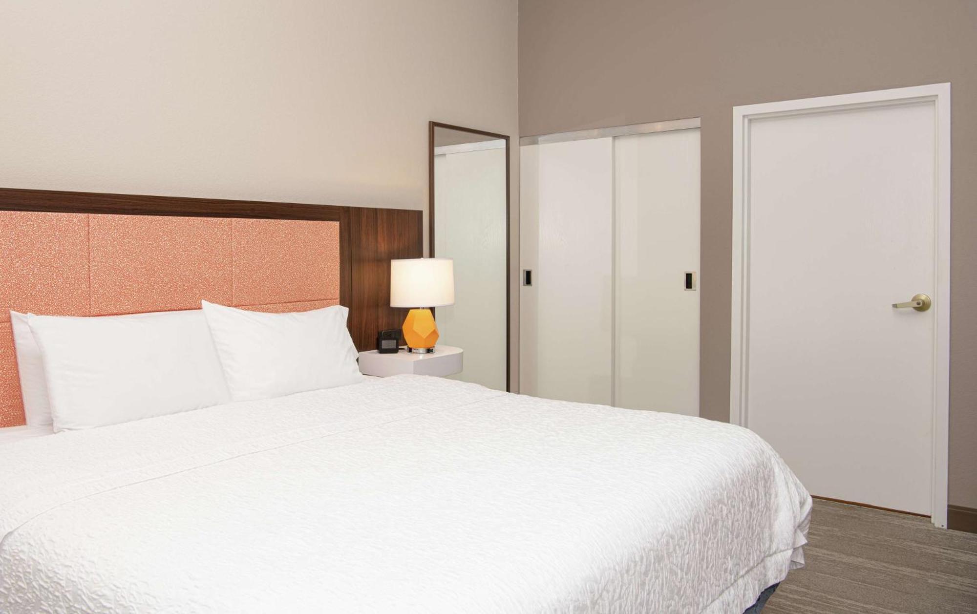 Hampton Inn Cleveland-Solon Exteriör bild