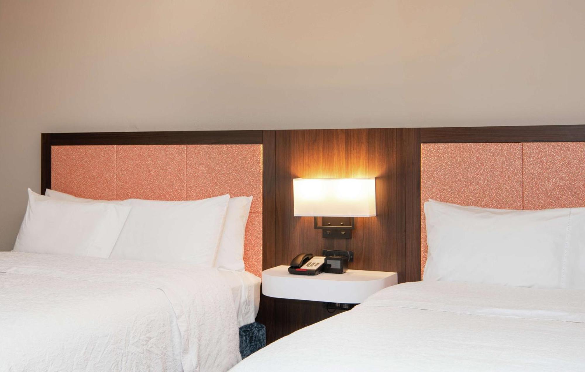 Hampton Inn Cleveland-Solon Exteriör bild